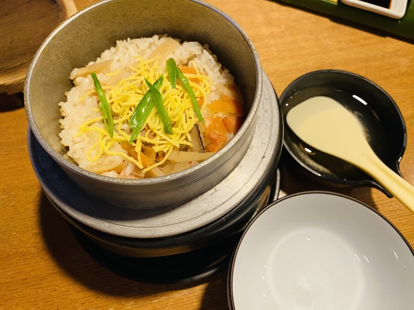 和菜旬菜 ひだまり　五目釜飯
