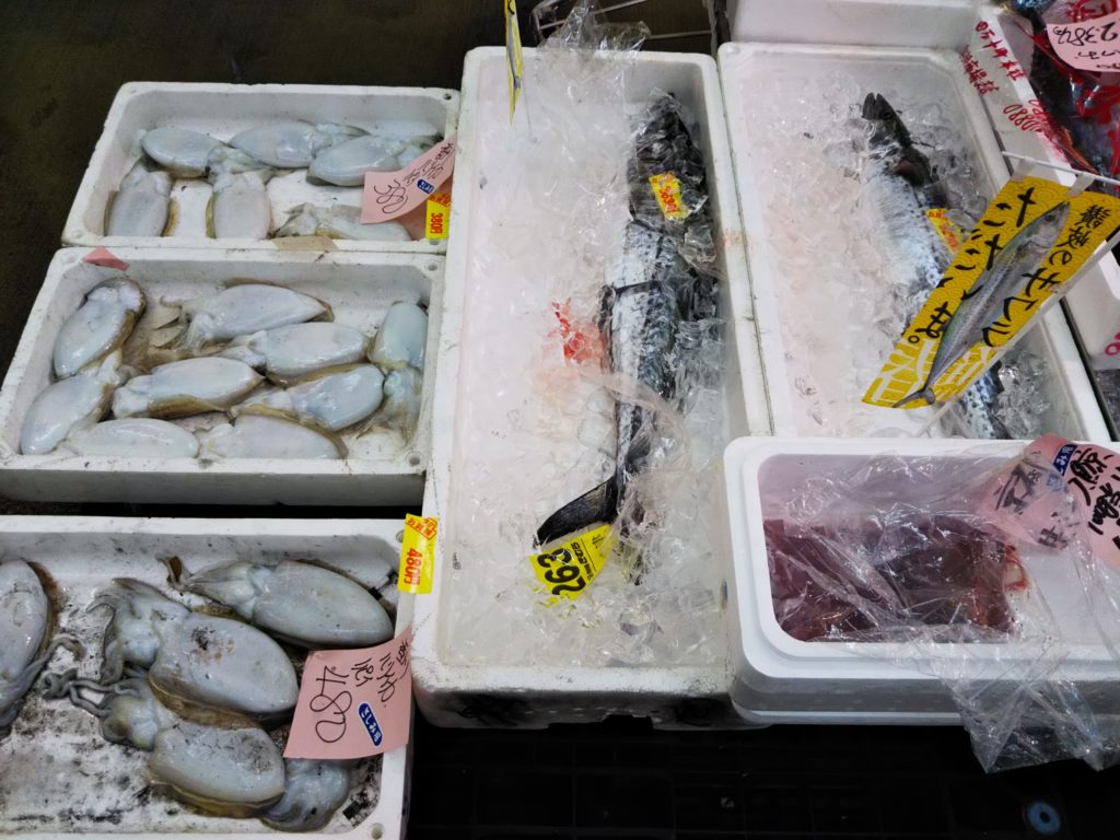宇多津町の新鮮市場きむらは料理店より美味しい刺身が あははライフ