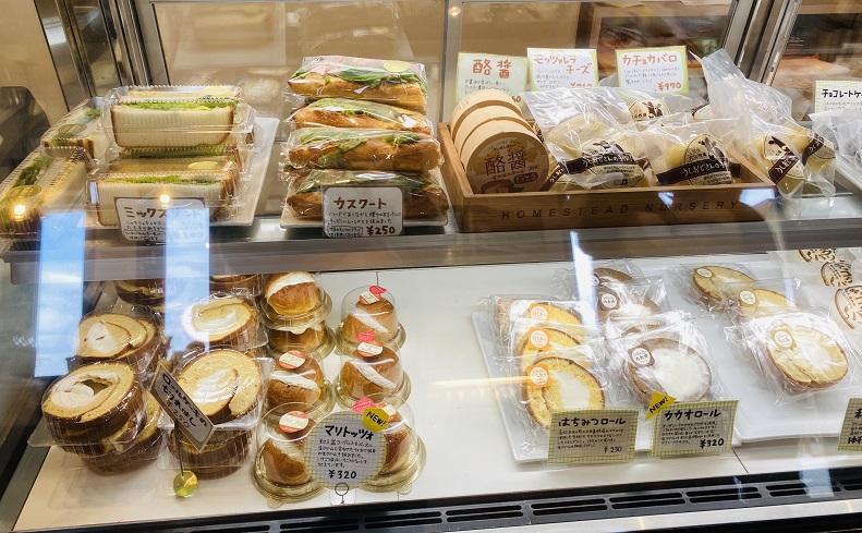 大山牧場　ロールケーキなど