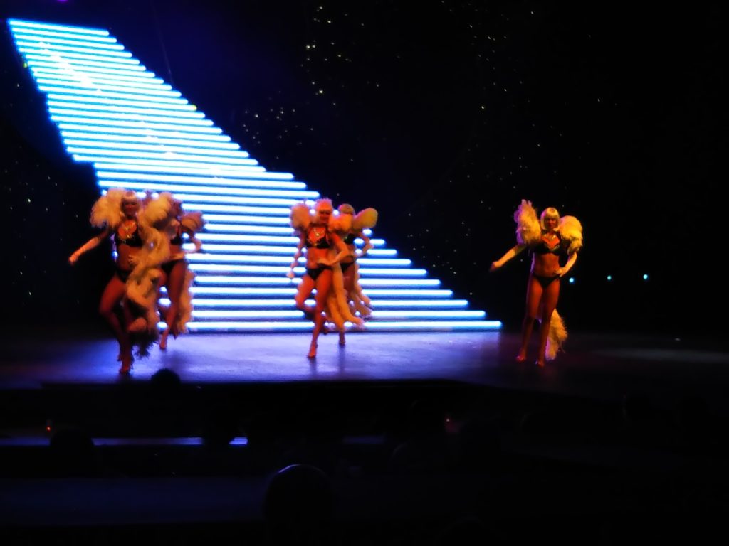 ショーダンス