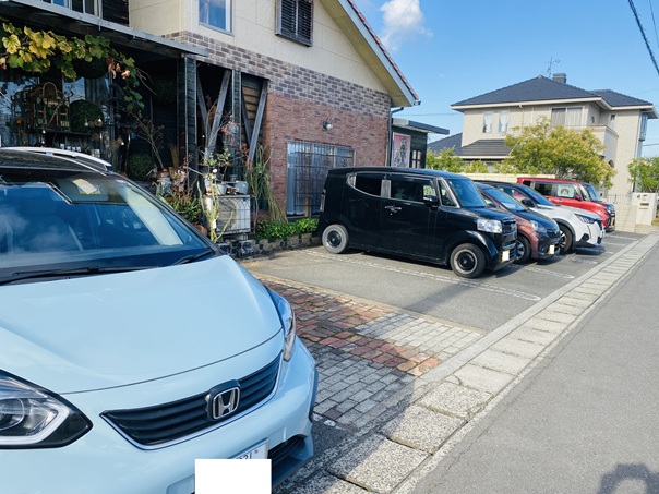 cafe jiji　駐車場