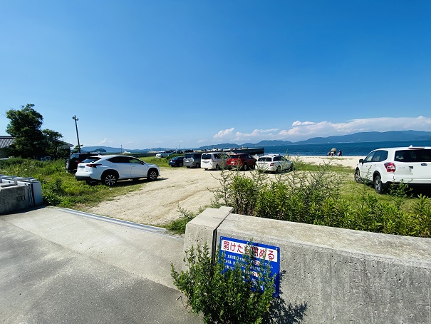 鎌野海水浴場駐車場