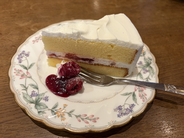 ヨーロピアン珈琲長崎屋 ショートケーキ