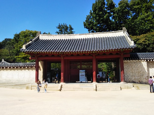 韓国ソウル宗廟チョンミョ入り口