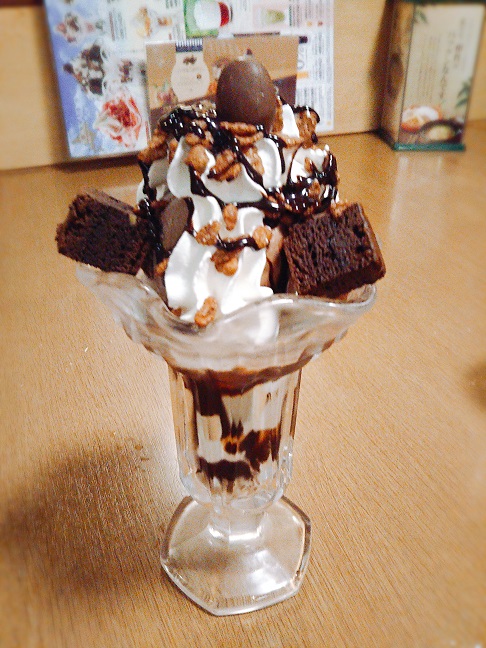 びっくりドンキー　チョコレートパフェ