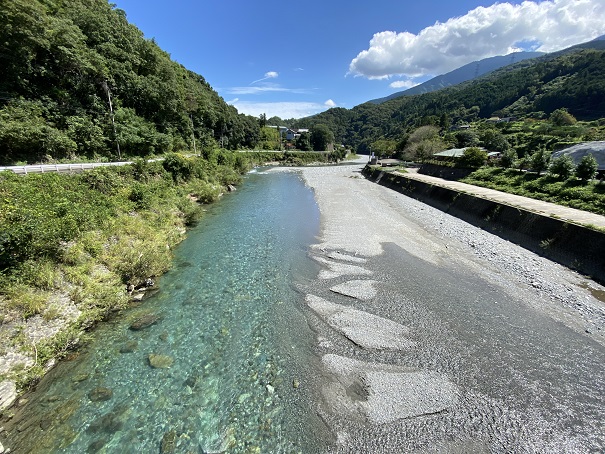 徳島県の日本一美しい清流穴吹川