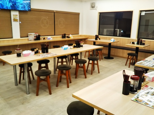 天丼あさ山　店内