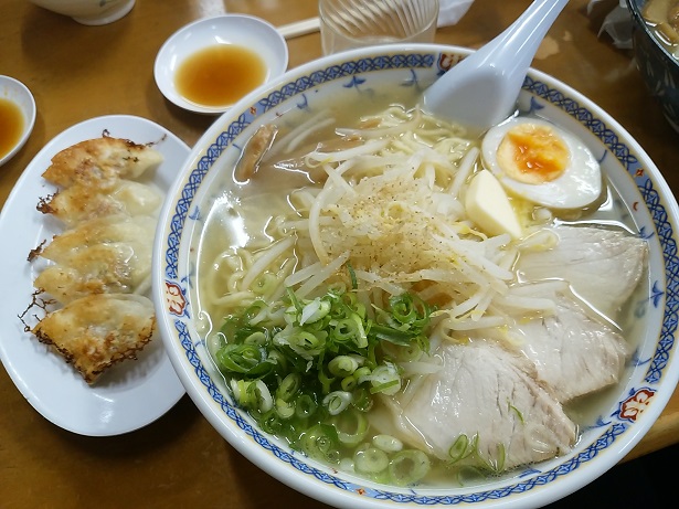 五圓安塩バターラーメン