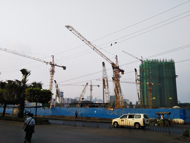 HAGL MYANMAR CENTREのいたるところで再開発が