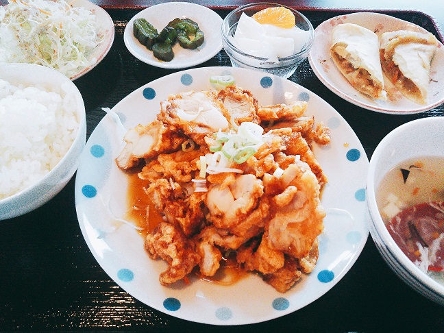 雪梅園　油淋鶏定食