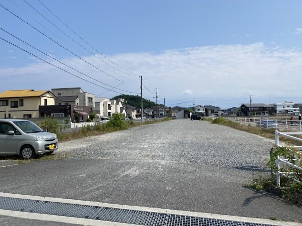 からこと丸駐車場