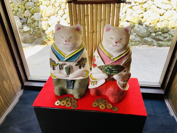 招き猫美術館　夫婦猫