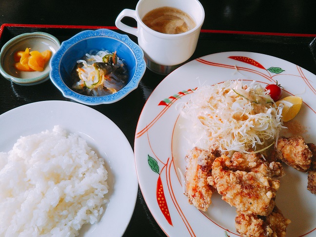 レストラン遊鶴羽　唐揚げ定食