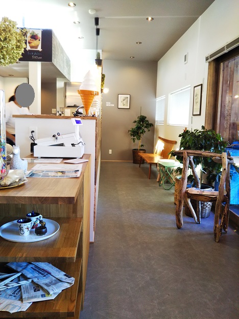 ドマーニコーヒー　店内