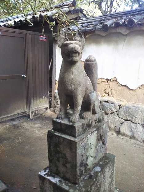 青山稲荷神社　狛狐2