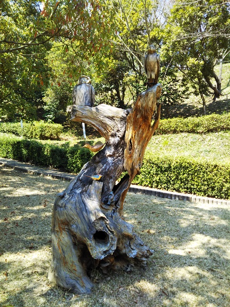 玉川総合公園　木彫り1