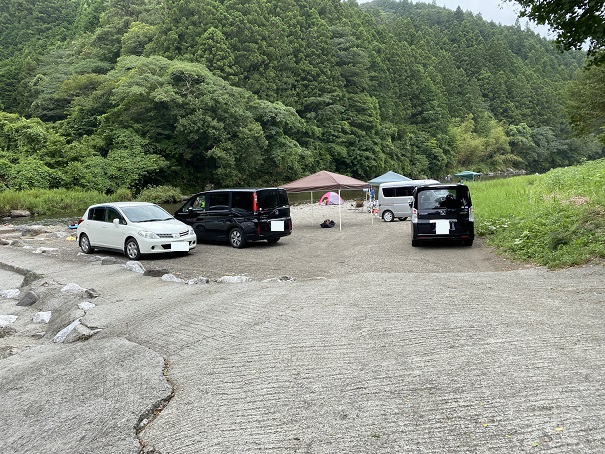 新荘川 新土居キャンプ場駐車場