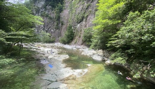 面河渓 日本一美しい面河川の川遊び 仁淀ﾌﾞﾙｰ源流 久万高原町