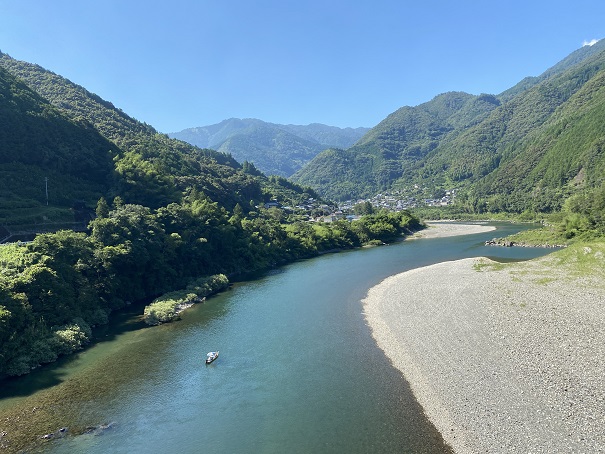 日ノ瀨清流公園　仁淀川全体