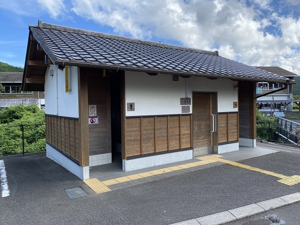 米の川城ハナ公園　トイレ