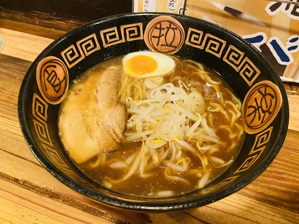 王龍ラーメン　王龍ラーメン