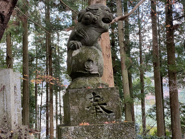 八坂神社　狛犬左