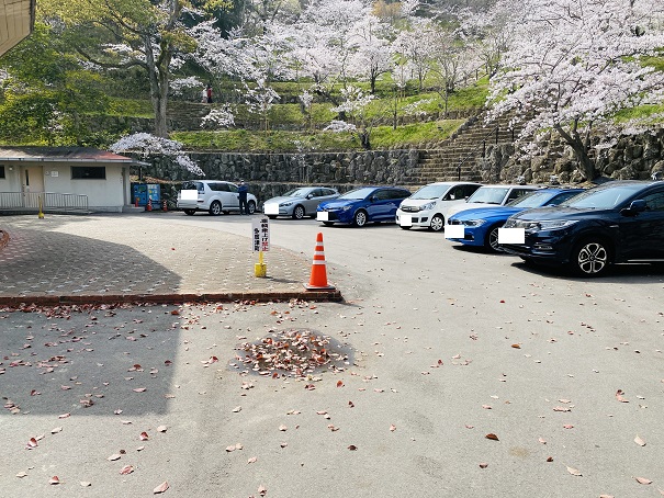 県立桃陵公園　駐車場3