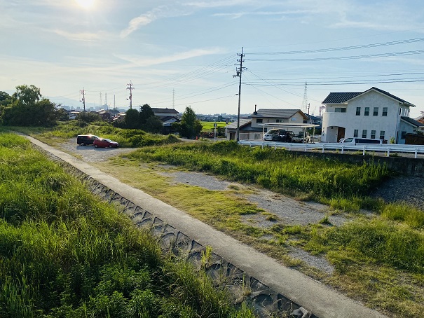 ひまわり畑西条　駐車場