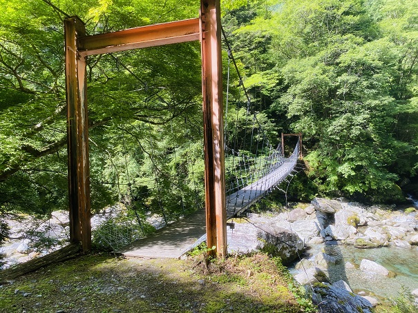 瀬戸川渓谷　ぶらぶら橋