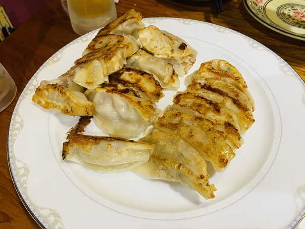 台湾料理美味山北店　焼き餃子