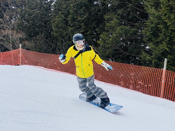 スノーボードを安全に楽しむマナーや遊び方と滑り方
