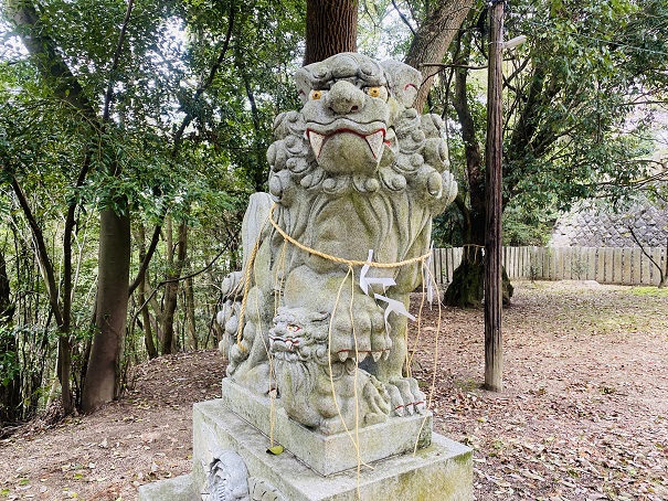 青海神社　狛犬