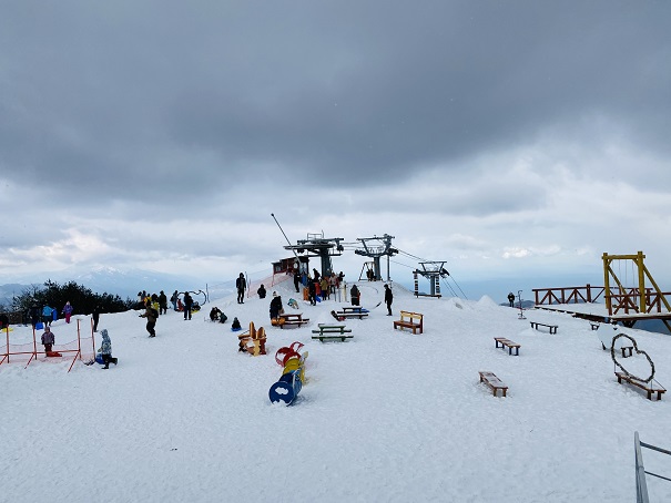 雲辺寺山頂公園　雪遊び
