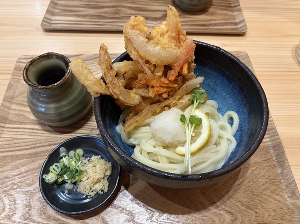 手打ちうどん竹寅　かき揚げおろしぶっかけ