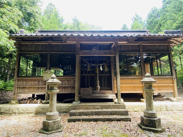 夫婦岩　国司神社