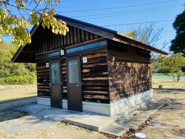 犬島キャンプ場　トイレ