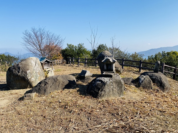 真鍋島　城山展望台　岩