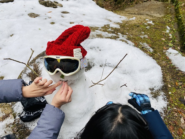 大滝山県民いこいの森　第1キャンプ場　雪だるま顔