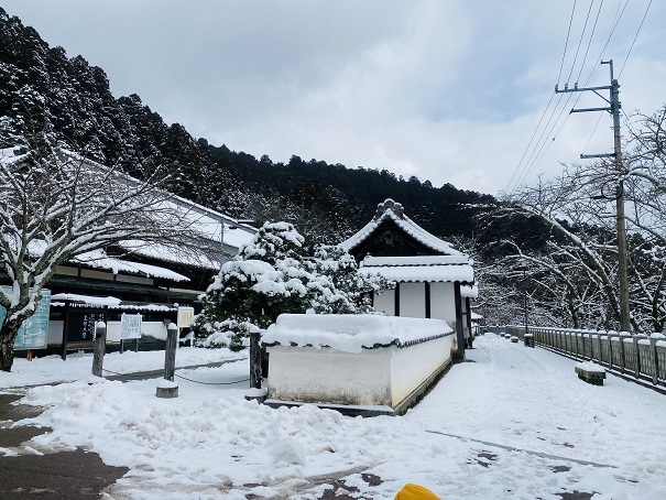 箸蔵山ロープウェイ　箸蔵寺駅