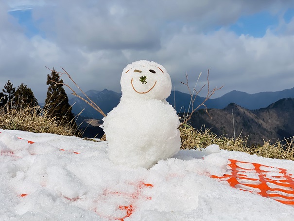 剣山スキー場　雪だるま完成