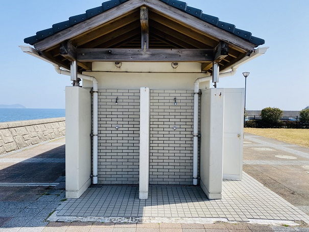 鞆奥漁港海浜公園　シャワー