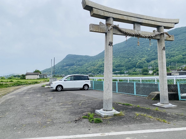 亀水川　駐車スペース