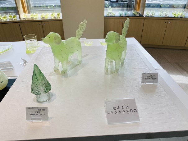 妖精の森ガラス美術館　アートショップウランガラス置物
