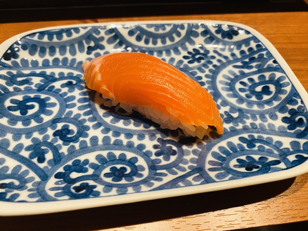 四季彩　一昇　サーモン寿司
