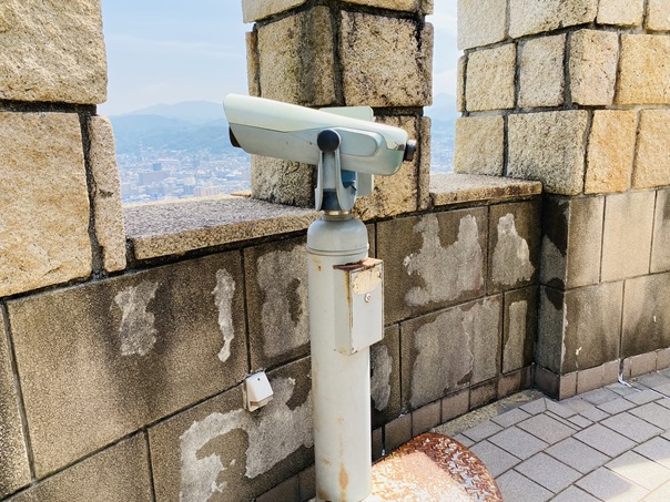 松山総合公園　展望塔　望遠鏡