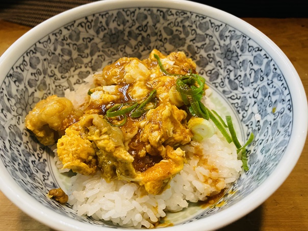 ホルモン丼