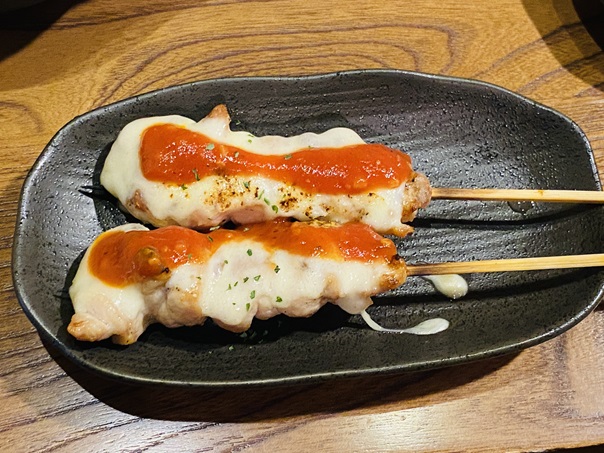 焼き鳥ひびきや　トマトチキンチーズ