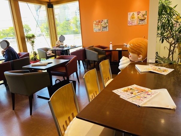 PonPon Kitchen&cafe　店内手前