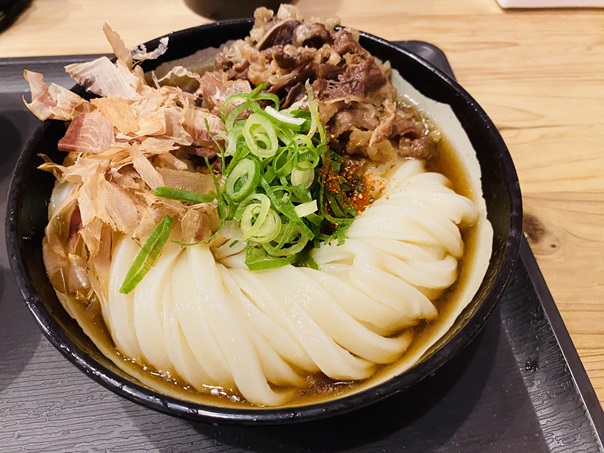 讃岐麺処山岡　肉食ぶっかけ