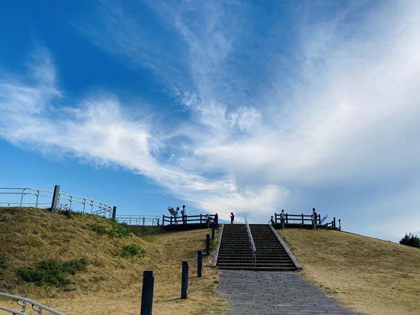 与島パーキングエリア　築山展望台